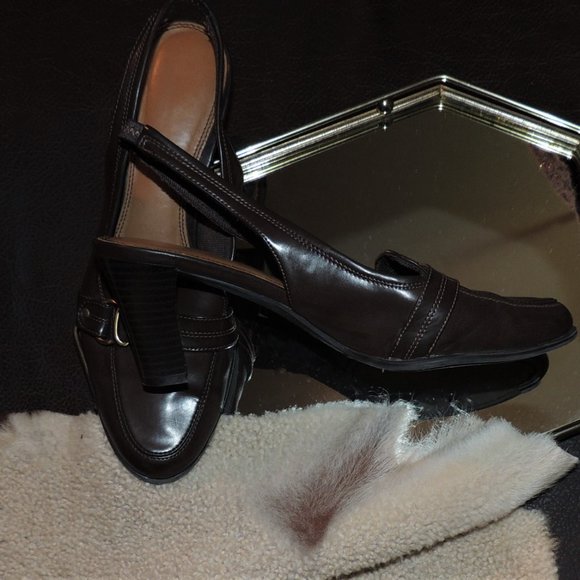 Merona - "Cooper" Women's Sling Back Buckle Toe Pumps - 8M - Picture 7 of 11